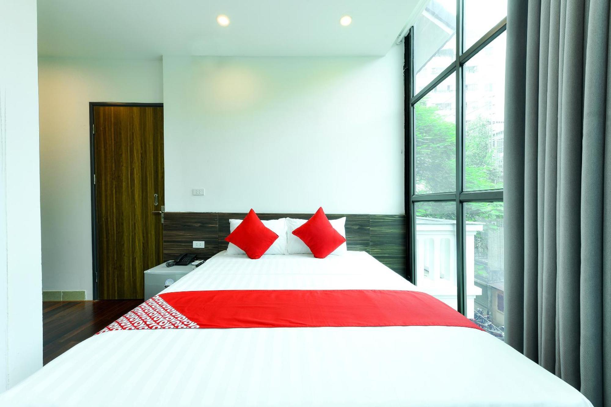 Oyo 317 Kim Cuong Hotel 2 Hanoi Exterior photo